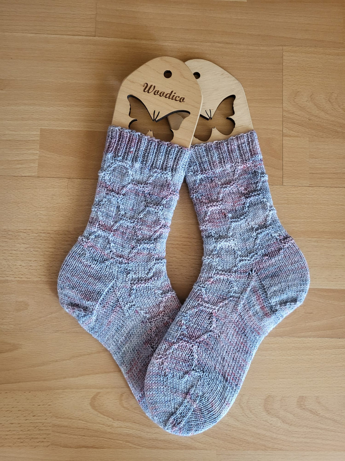 Strickanleitung: Sockenmuster „Männertreu“ (PDF-Download)