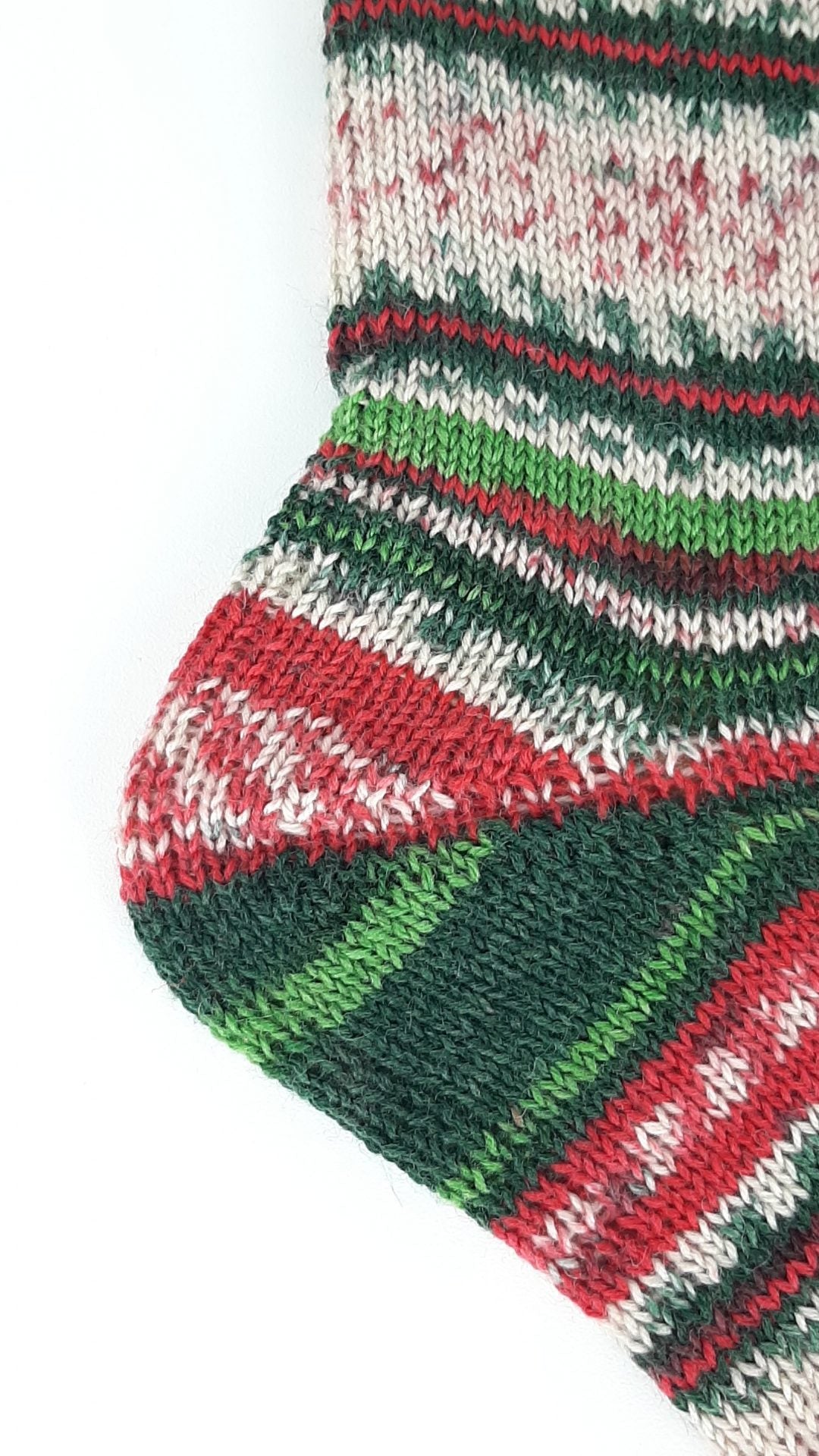fertige handgestrickte Socken Weihnachten