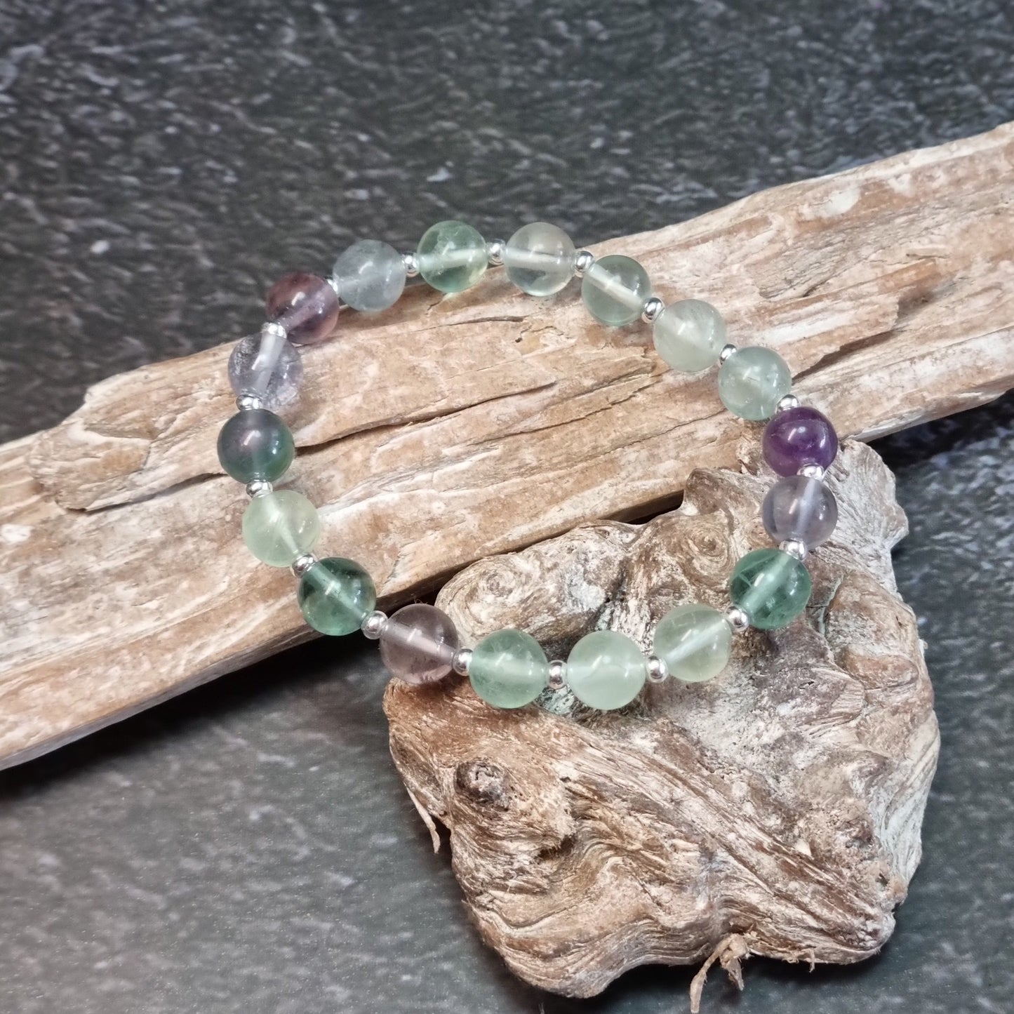 Fluorit Edelsteinarmband – Klarheit & Harmonie