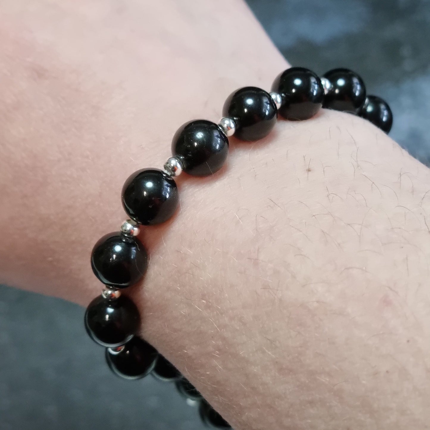 Schwarzer Turmalin Edelsteinarmband 8,6 mm – Schutz & Erdung