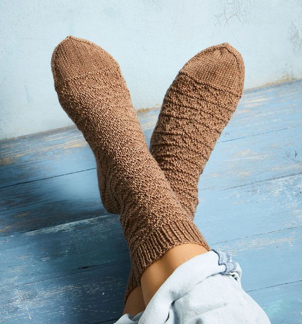 Auf die Socken, fertig, Weltrekord! Das Sockenstrickbuch - Strick mit bis zum Weltrekord von Veronika Hug und Susanne Oswald