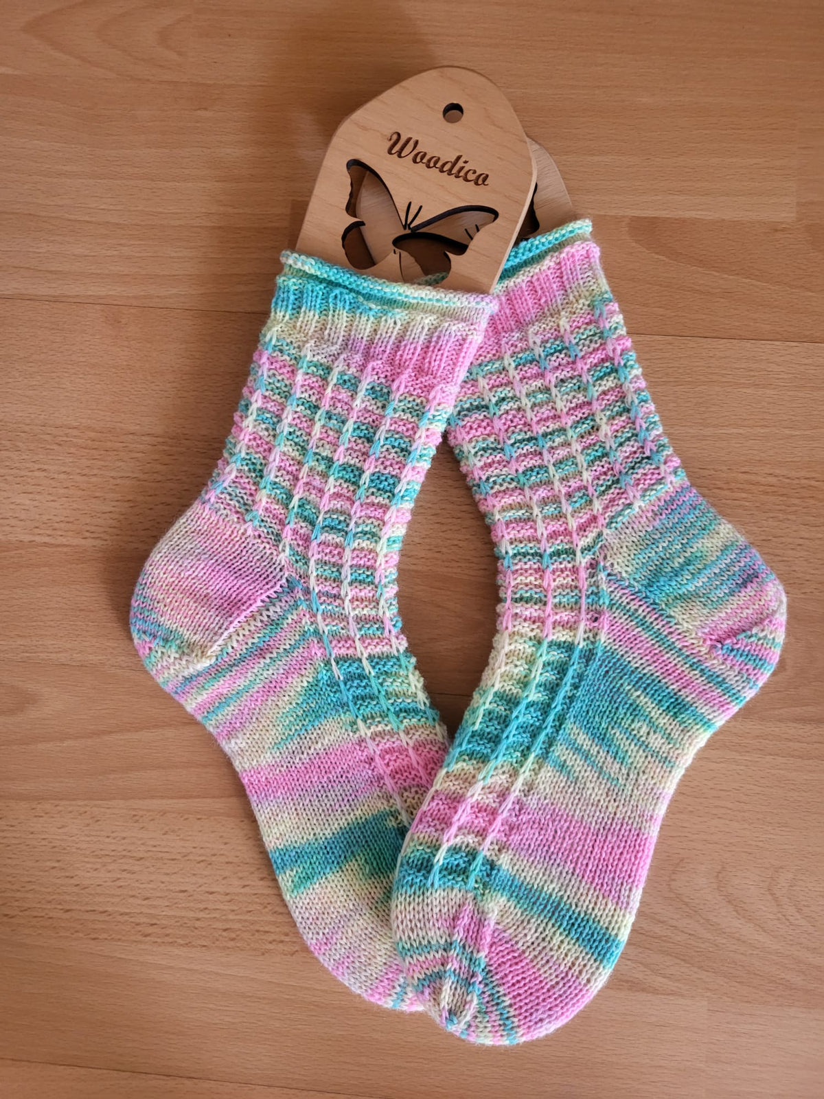 Strickanleitung: Sockenmuster „Rainbow“ (PDF-Download)